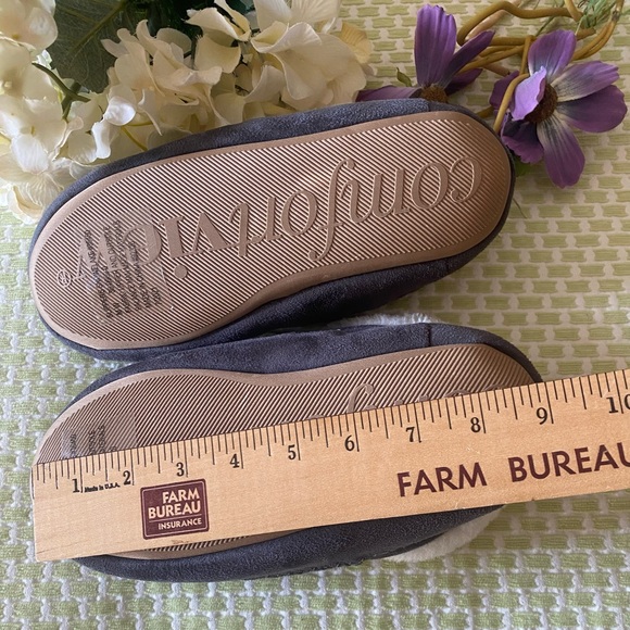 ❄️Comfortview Cozy Gray Slippers with Snowflake Embroidery❄️ - Picture 4 of 6